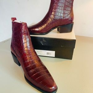 Donald Pliner Women’s size 9.5 Oxblood Red Leather Bootie. New with Tags.